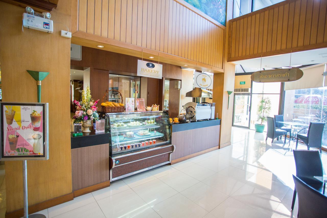 Seeharaj Hotel Uttaradit Bagian luar foto